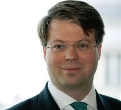 Martin Skanberg, <a href='/aandeel/199-schroders'> Schroders </a>
